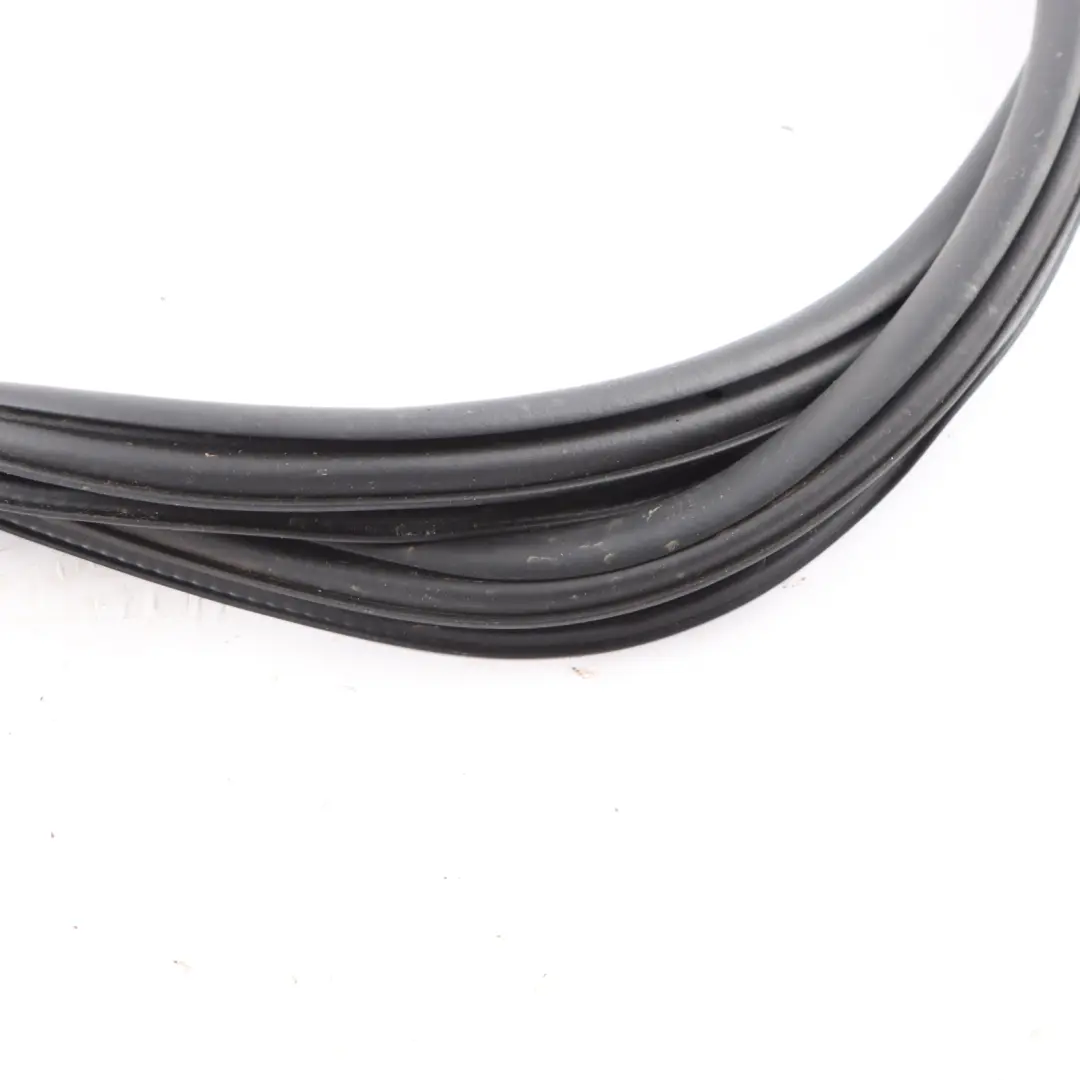 Door Seal Front Right O/S Sealing Gasket Rubber to Skoda Octavia II with Part number 1Z0867365J Skoda Octavia II Door Seal Front Right O/S Sealing Gasket Rubber - SKU 1Z0867365J - Part number 1Z0867365J