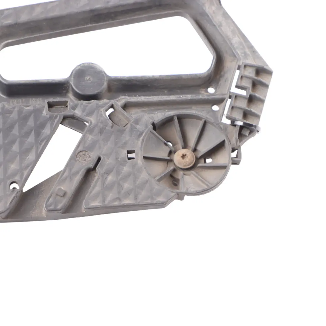 Front Head Light Bracket Left N/S Lamp Mount Support to Skoda Octavia II with Part number 1Z0941339 Skoda Octavia II Front Head Light Bracket Left N/S Lamp Mount Support - SKU 1Z0941339 - Part number 1Z0941339