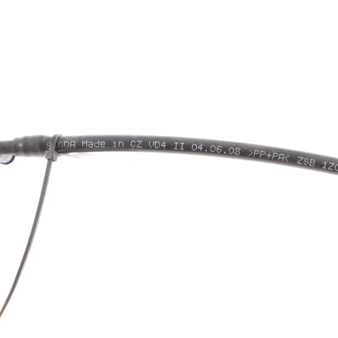 Windscreen Windshield Washer Line Pipe Hose to Skoda Octavia II with Part number 1Z0955667J Skoda Octavia II Windscreen Windshield Washer Line Pipe Hose - SKU 1Z0955667J - Part number 1Z0955667J