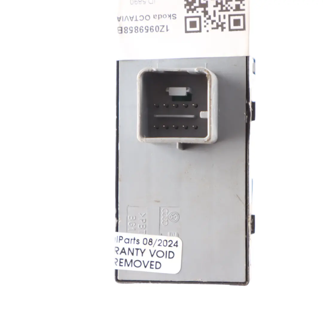 Window Lifter Front Door Right O/S Control Panel to Skoda Octavia II with Part number 1Z0959858B Skoda Octavia II Window Lifter Front Door Right O/S Control Panel - SKU 1Z0959858B - Part number 1Z0959858B