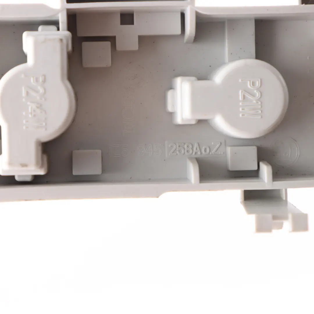 Lamp Bulb Socket Right O/S Tail Light Holder to Skoda Octavia II Rear with Part number 1Z5945258A Skoda Octavia II Rear Lamp Bulb Socket Right O/S Tail Light Holder - SKU 1Z5945258A - Part number 1Z5945258A