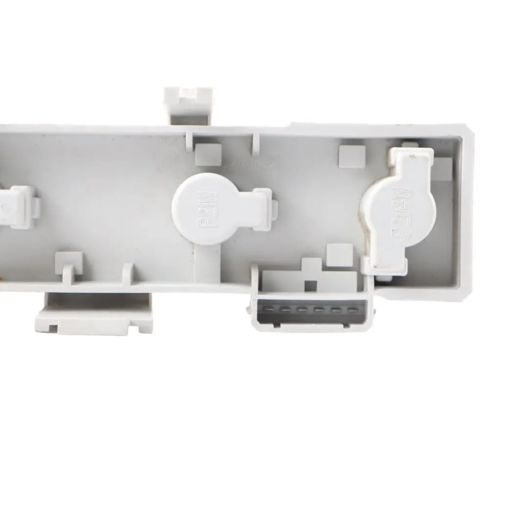 Lamp Bulb Socket Right O/S Tail Light Holder to Skoda Octavia II Rear with Part number 1Z5945258A Skoda Octavia II Rear Lamp Bulb Socket Right O/S Tail Light Holder - SKU 1Z5945258A - Part number 1Z5945258A