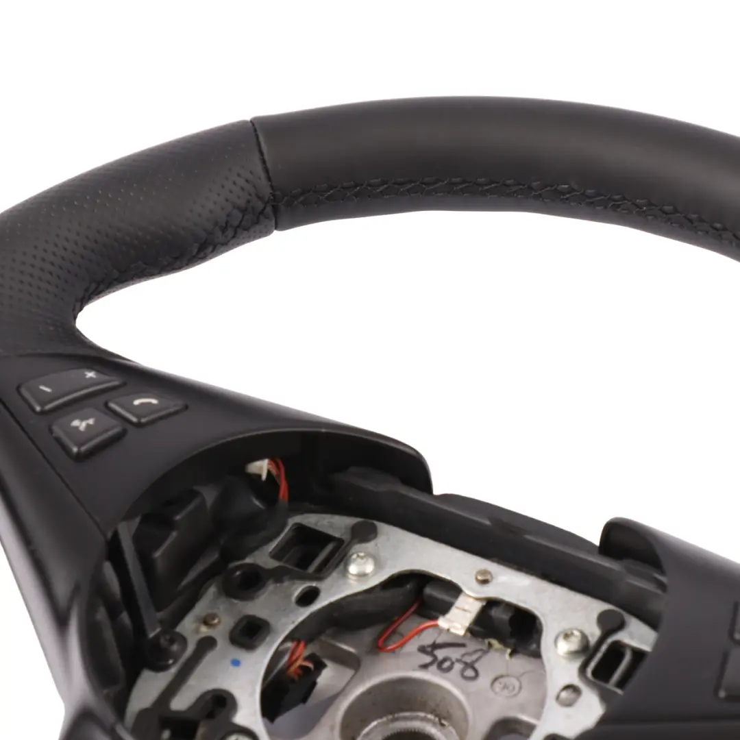 NUOVO Volante in Pelle M Sport Filo Nero per BMW E60 E61 E63 E64 con numero di parte 2283939 BMW E60 E61 E63 E64 NUOVO Volante in Pelle M Sport Filo Nero - SKU 2283939-3 - Numero di parte 2283939