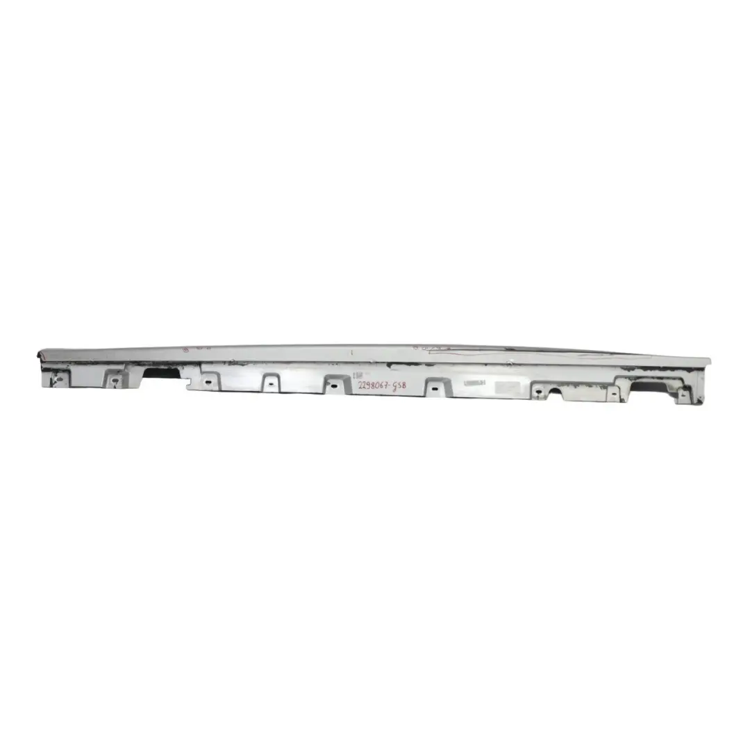 BMW F10 F11 M Sport M5 Panneau de recouvrement gauche Glacier Silver - A83 - SKU 2298067-GSB - Numéro de pièce 2298067