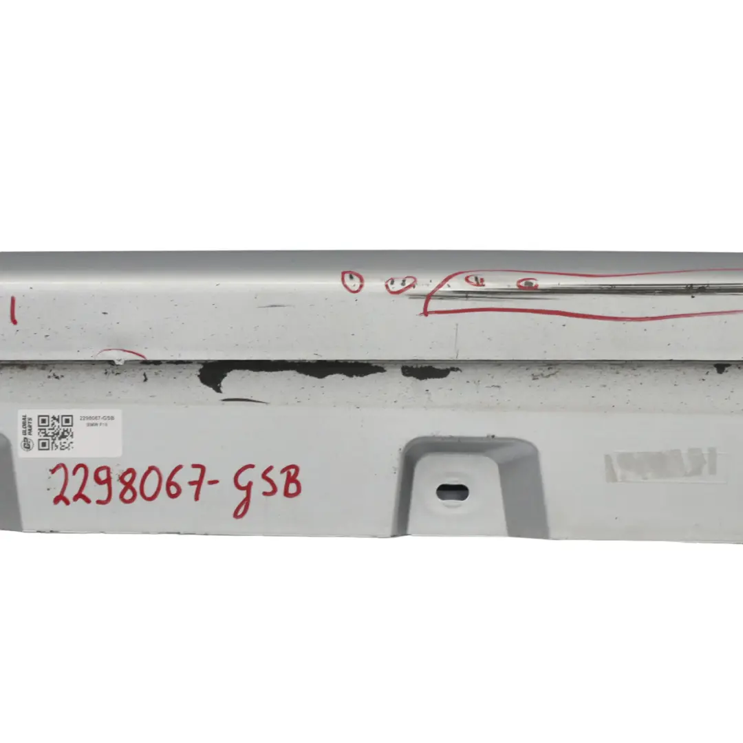 Faldón Lateral M Sport M5 Panel Cubre Izquierdo Glacier Silver - A83 para BMW F10 F11 con número de pieza 2298067 BMW F10 F11 Faldón Lateral M Sport M5 Panel Cubre Izquierdo Glacier Silver - A83 - SKU 2298067-GSB - Número de pieza 2298067