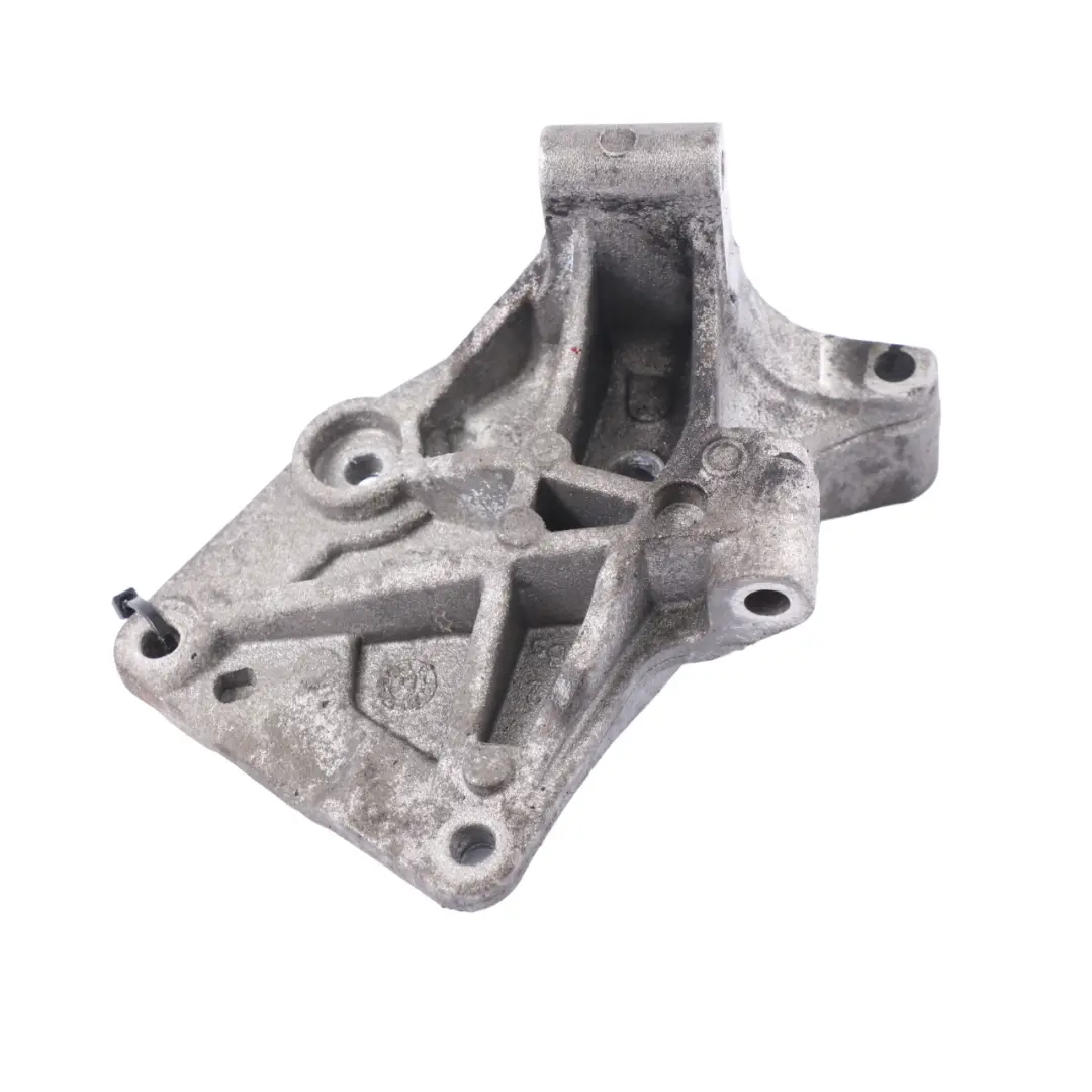 Citroen Dispatch 3 Diesel Engine Throttle Body Valve Bracket to with Part number 25384715 Citroen Dispatch 3 Diesel Engine Throttle Body Valve Bracket - SKU 25384715 - Part number 25384715