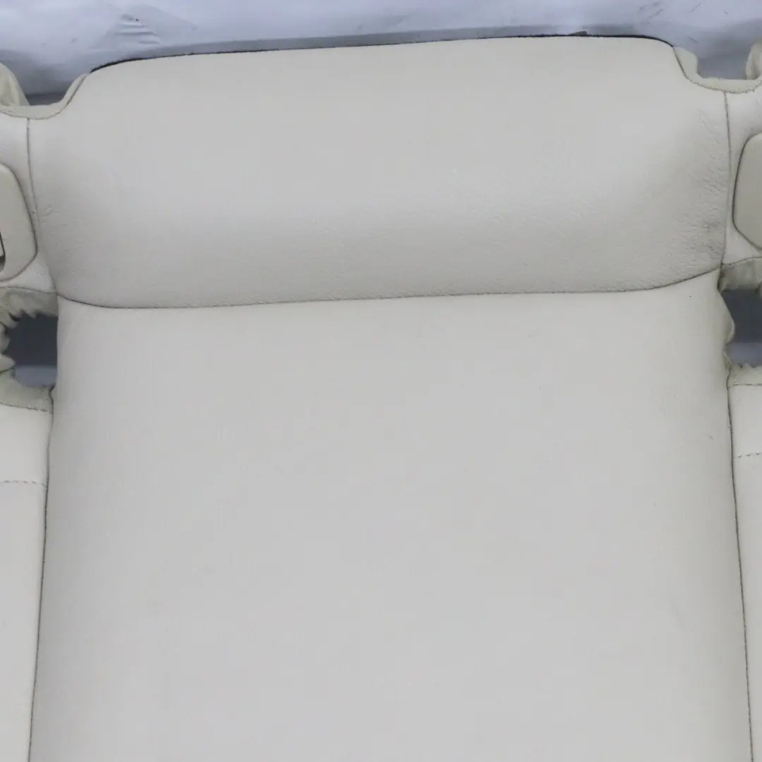 Banquette arrière Base de canapé Revêtement en cuir Nevada Oyster pour BMW X1 E84 à propos du numéro de pièce 2992116 BMW X1 E84 Banquette arrière Base de canapé Revêtement en cuir Nevada Oyster - SKU 2992116 - Numéro de pièce 2992116