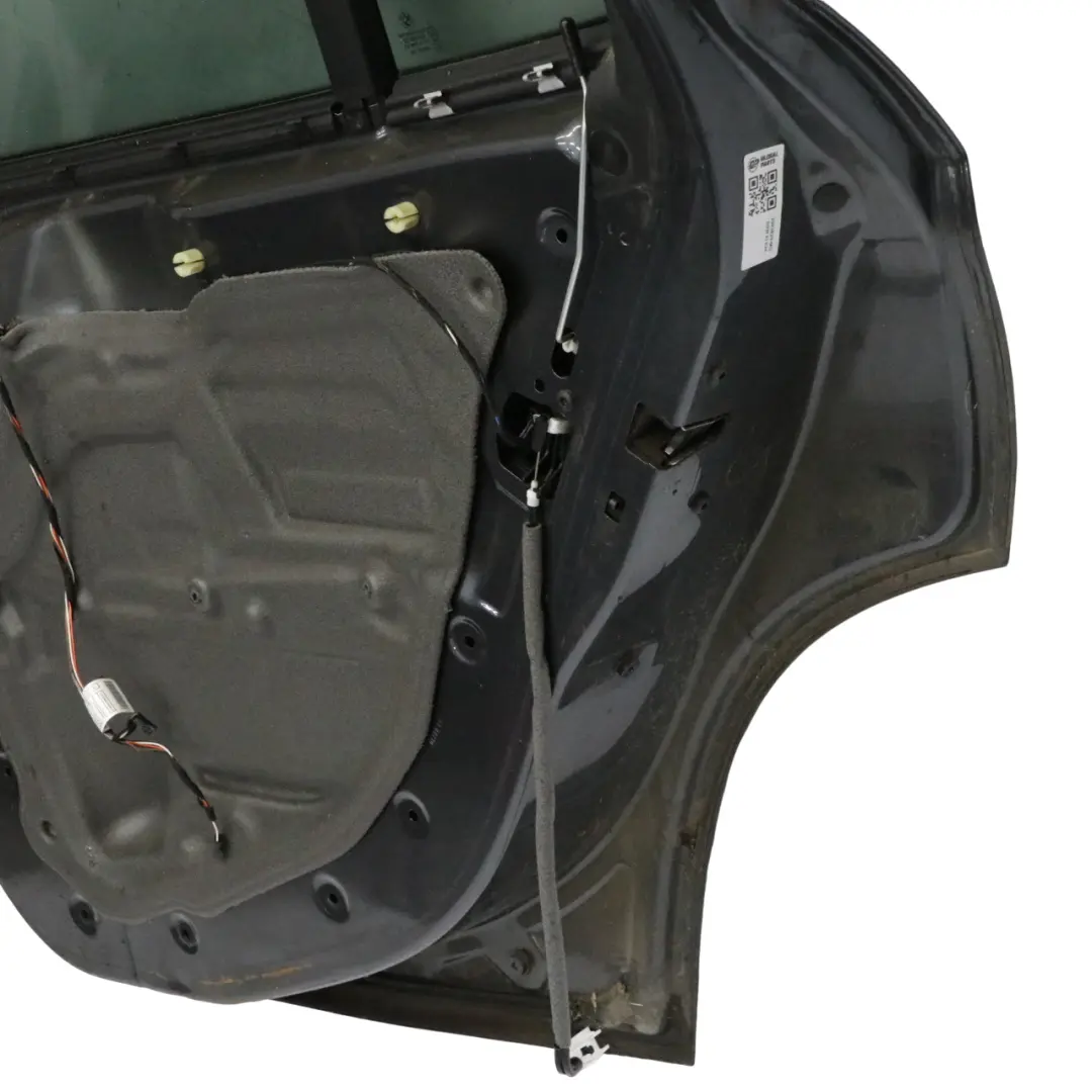 Porta posteriore destra Mineralgrau Grigio minerale metallizzato B39 per BMW X1 E84 con numero di parte 2993820 BMW X1 E84 Porta posteriore destra Mineralgrau Grigio minerale metallizzato B39 - SKU 2993820-MG - Numero di parte 2993820