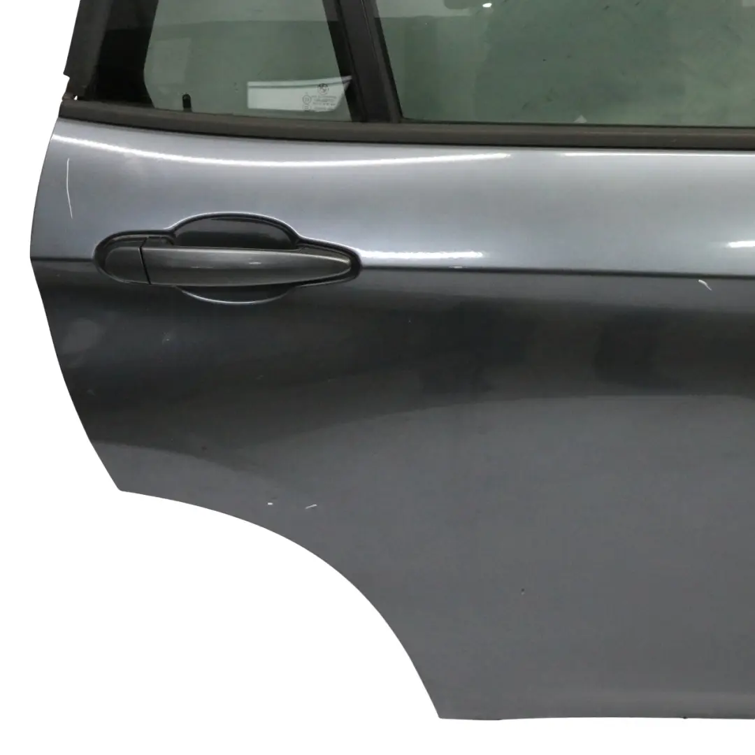 Drzwi Prawe Tylne Mineralgrau - B39 do BMW X1 E84 o numerze 2993820 BMW X1 E84 Drzwi Prawe Tylne Mineralgrau - B39 - SKU 2993820-MG - Numer Części 2993820