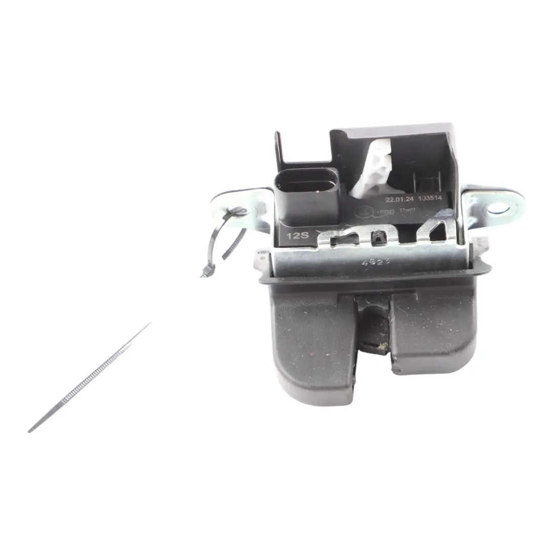 Volkswagen Golf 8 CD1 Boot Lid Lock Trunk Tailgate Lock Mechanism - SKU 2G6827505B - Part number 2G6827505B