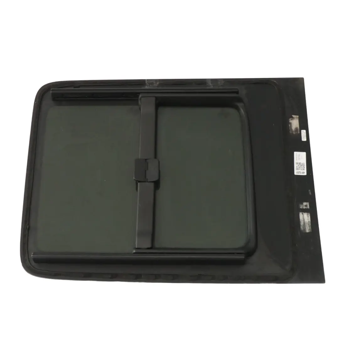 Vitre latérale droite coulissante AS2 teintée pour VW Caddy Maxi à propos du numéro de pièce 2K5847757G VW Caddy Maxi Vitre latérale droite coulissante AS2 teintée - SKU 2K5847757G - Numéro de pièce 2K5847757G