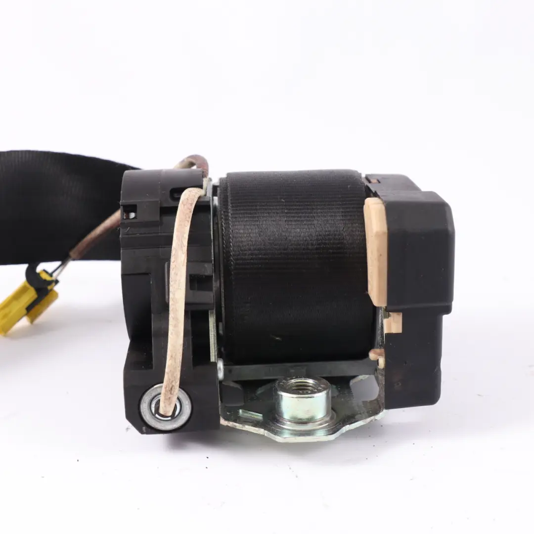 Ceinture sécurité supérieure siège avant gauche Noir pour Volkswagen Caddy à propos du numéro de pièce 2K5857805B Volkswagen Caddy Ceinture sécurité supérieure siège avant gauche Noir - SKU 2K5857805B - Numéro de pièce 2K5857805B