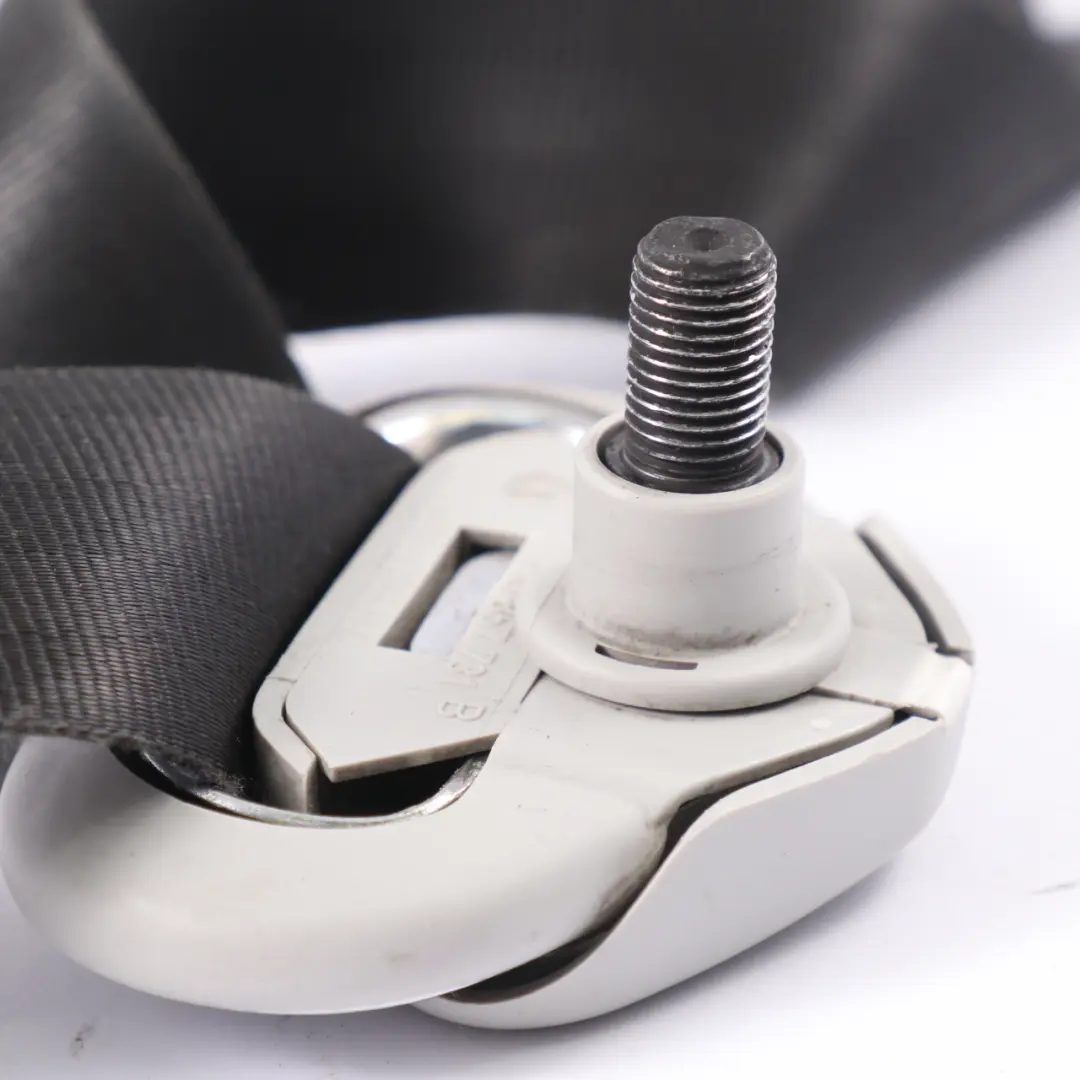 Ceinture sécurité supérieure avant droite pour Volkswagen Caddy Maxi à propos du numéro de pièce 2K5857806B Volkswagen Caddy Maxi Ceinture sécurité supérieure avant droite - SKU 2K5857806B - Numéro de pièce 2K5857806B