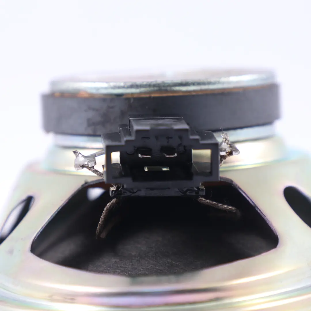 Altavoz banda ancha larga Unidad audio 8P0035411C para VW Volkswagen Caddy Maxi con número de pieza 2KD035709 VW Volkswagen Caddy Maxi Altavoz banda ancha larga Unidad audio 8P0035411C - SKU 2KD035709 - Número de pieza 2KD035709