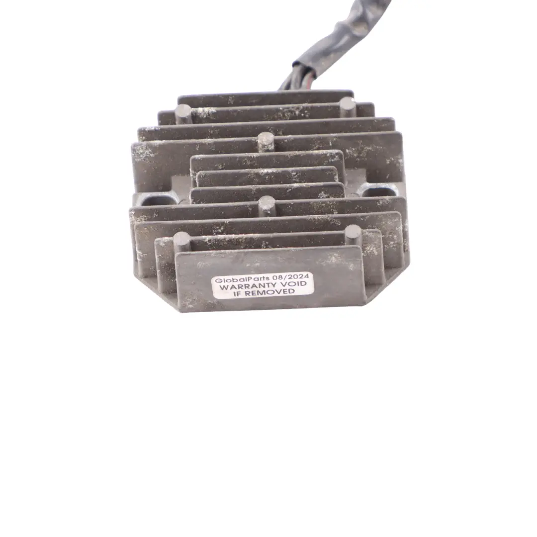 Burgman AN400Y AN400 Regulador voltaje Rectificador Unidad para Suzuki con número de pieza 3280014F01000 Suzuki Burgman AN400Y AN400 Regulador voltaje Rectificador Unidad - SKU 3280014F01000 - Número de pieza 3280014F01000