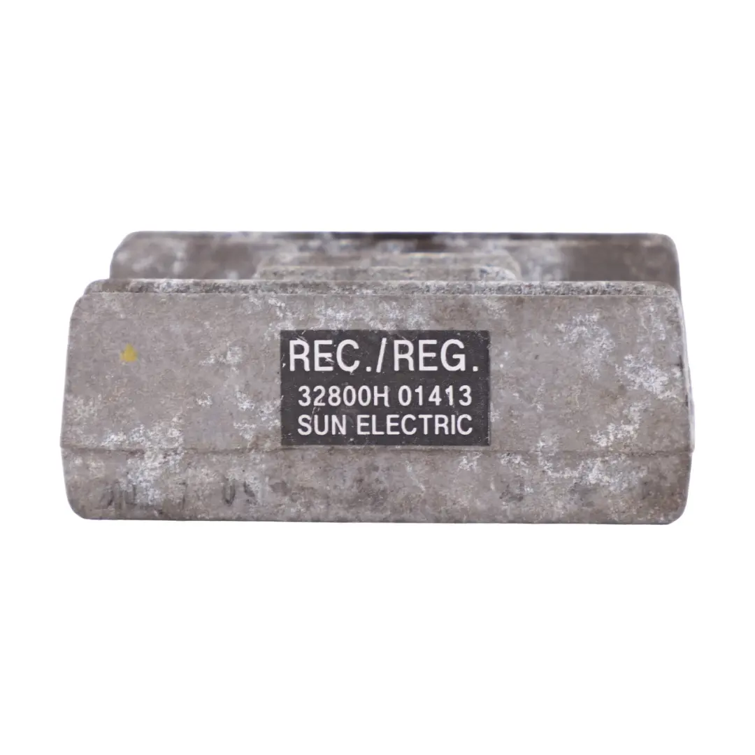 GT200 raddrizzatore regolatore unità di controllo moto modulo ECU per Vespa con numero di parte 32800H Vespa GT200 raddrizzatore regolatore unità di controllo moto modulo ECU - SKU 32800H - Numero di parte 32800H