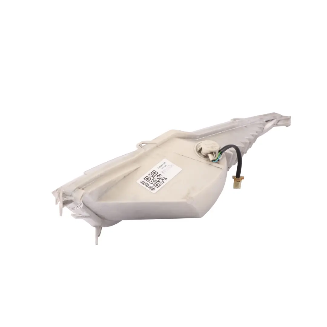 Pantheon 125 Indicatore di direzione Lampada anteriore destra per Honda con numero di parte 338682-DX Honda Pantheon 125 Indicatore di direzione Lampada anteriore destra - SKU 338682-DX - Numero di parte 338682-DX