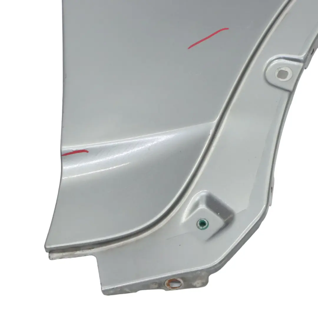 Parafango BMW X3 E83 Ala laterale anteriore destra Silbergrau Grigio - A08 per con numero di parte 3405922 Parafango BMW X3 E83 Ala laterale anteriore destra Silbergrau Grigio - A08 - SKU 3405922-SBG4 - Numero di parte 3405922