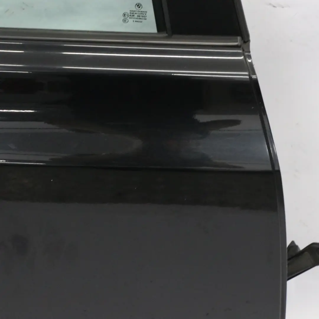 Arrière Droite Black Sapphire Metallic - 475 pour BMW X3 E83 Porte à propos du numéro de pièce 3449338 BMW X3 E83 Porte Arrière Droite Black Sapphire Metallic - 475 - SKU 3449338-BS - Numéro de pièce 3449338