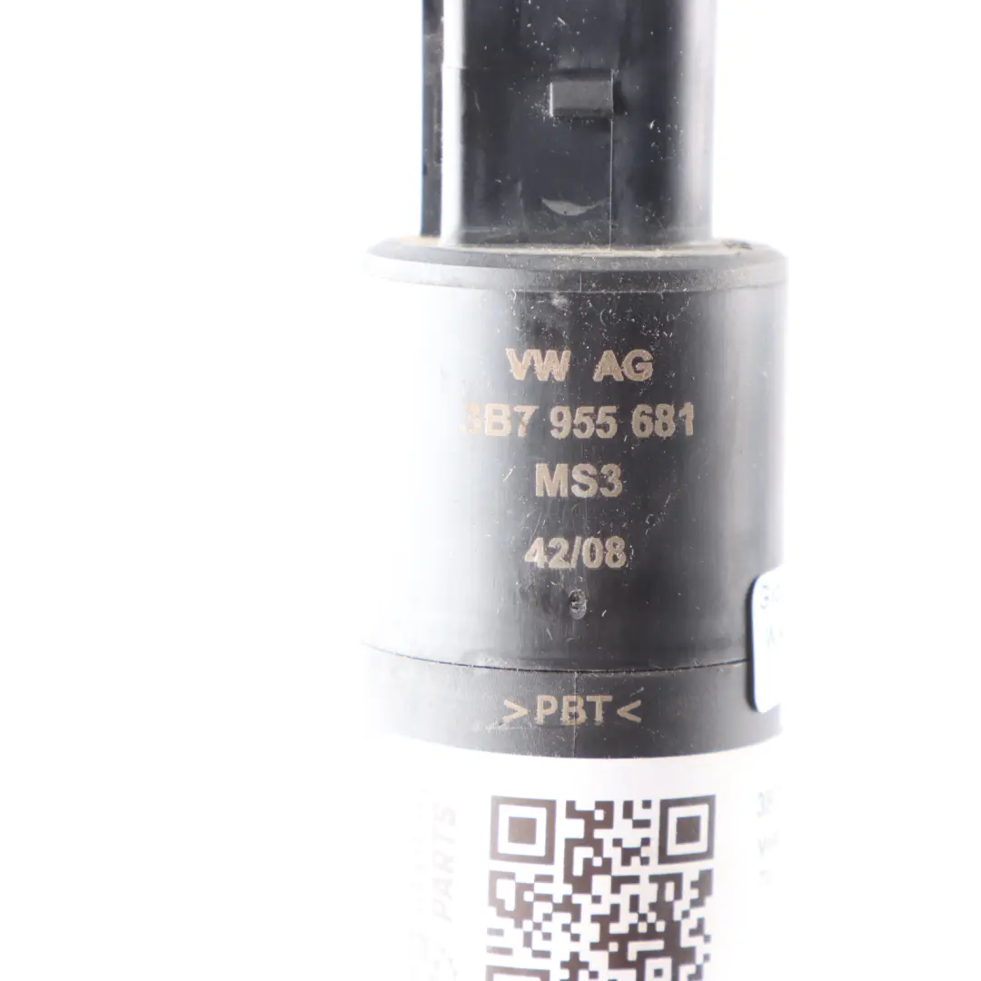 Pompe lave-glace pour Volkswagen VW Tiguan 5N à propos du numéro de pièce 3B7955681 Volkswagen VW Tiguan 5N Pompe lave-glace - SKU 3B7955681 - Numéro de pièce 3B7955681