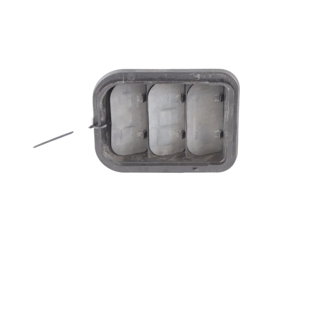 6J Aleta ventilación Trasera Derecha Izquierda Ventilación para Seat Ibiza con número de pieza 3T0819465A Seat Ibiza 6J Aleta ventilación Trasera Derecha Izquierda Ventilación - SKU 3T0819465A - Número de pieza 3T0819465A