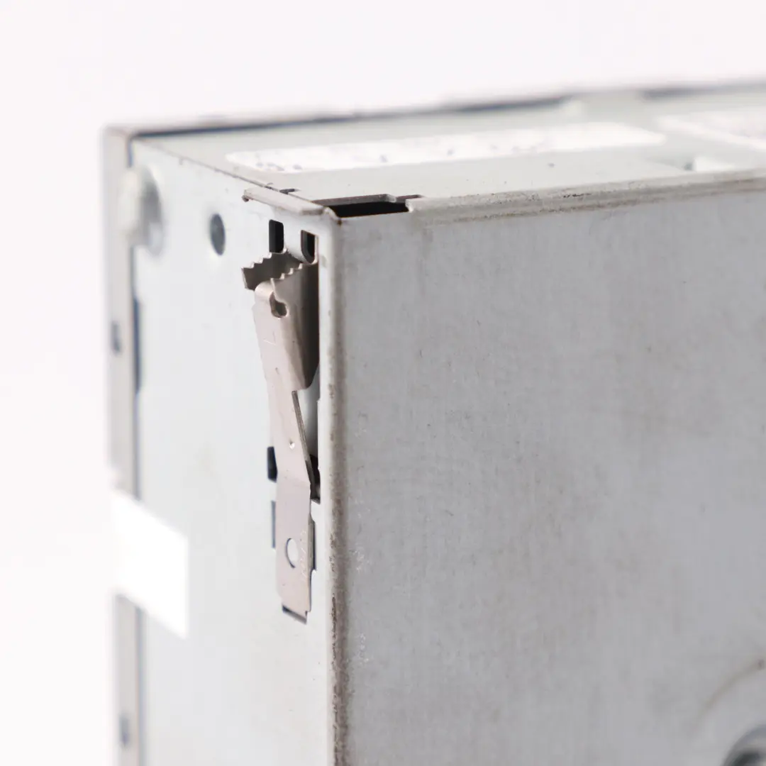 Head Unit Radio CD Player Control Unit Module to Audi A6 C6 with Part number 4F0035056B Audi A6 C6 Head Unit Radio CD Player Control Unit Module - SKU 4F0035056B - Part number 4F0035056B