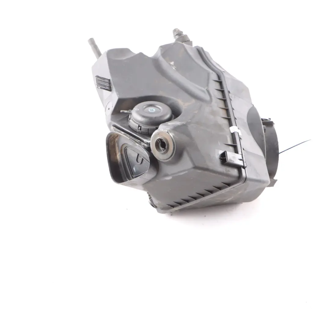 Filter Box Audi A6 C6 Air Intake Silencer Housing Filter Box to Air with Part number 4F0133837BB Air Filter Box Audi A6 C6 Air Intake Silencer Housing Filter Box - SKU 4F0133837BB - Part number 4F0133837BB