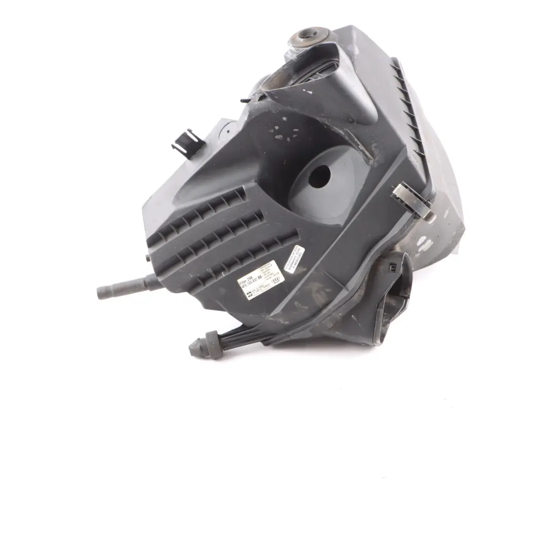 Filter Box Audi A6 C6 Air Intake Silencer Housing Filter Box to Air with Part number 4F0133837BB Air Filter Box Audi A6 C6 Air Intake Silencer Housing Filter Box - SKU 4F0133837BB - Part number 4F0133837BB