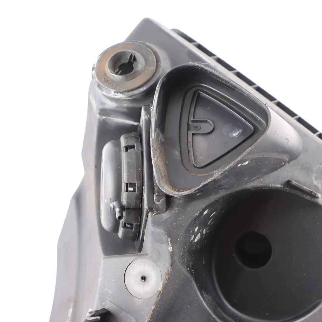 Filter Box Audi A6 C6 Air Intake Silencer Housing Filter Box to Air with Part number 4F0133837BB Air Filter Box Audi A6 C6 Air Intake Silencer Housing Filter Box - SKU 4F0133837BB - Part number 4F0133837BB