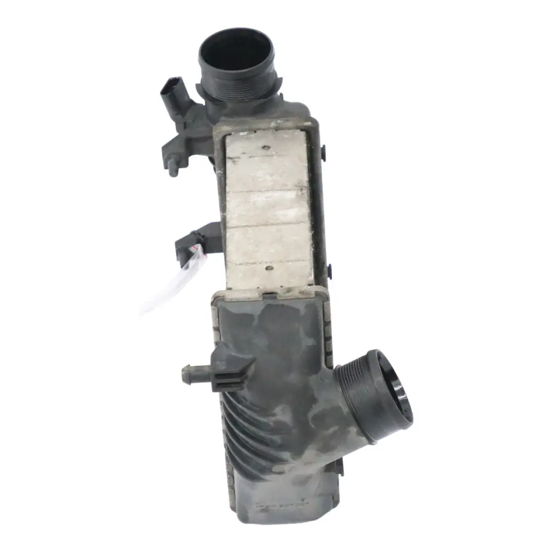 Chłodnica Powietrza Doładowania Intercooler do Audi A6 C6 FL o numerze 4F0145805AD Audi A6 C6 FL Chłodnica Powietrza Doładowania Intercooler - SKU 4F0145805AD - Numer Części 4F0145805AD