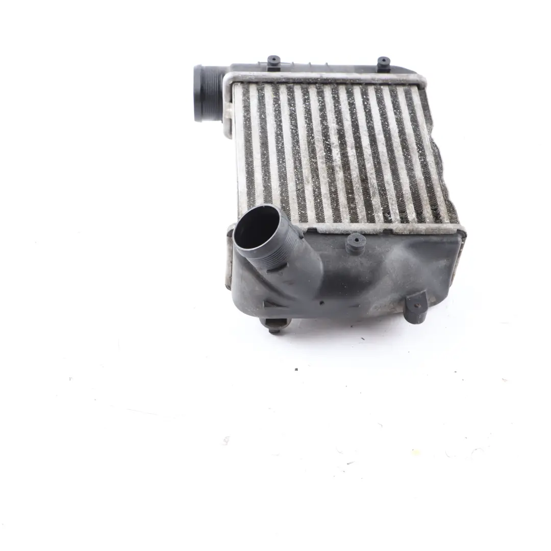 Radiador Intercooler Enfriador de Aire Carga Turbo Diesel para Audi A6 C6 con número de pieza 4F0145805AF Audi A6 C6 Radiador Intercooler Enfriador de Aire Carga Turbo Diesel - SKU 4F0145805AF - Número de pieza 4F0145805AF