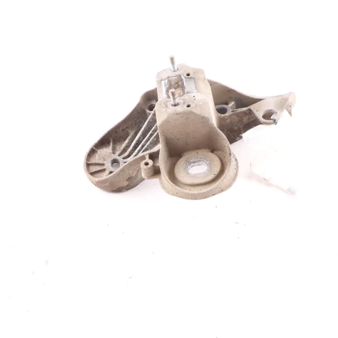 Supporto Staffa Motore Lato Sinistro per Audi A6 C6 Diesel con numero di parte 4F0199351S Audi A6 C6 Diesel Supporto Staffa Motore Lato Sinistro - SKU 4F0199351S - Numero di parte 4F0199351S