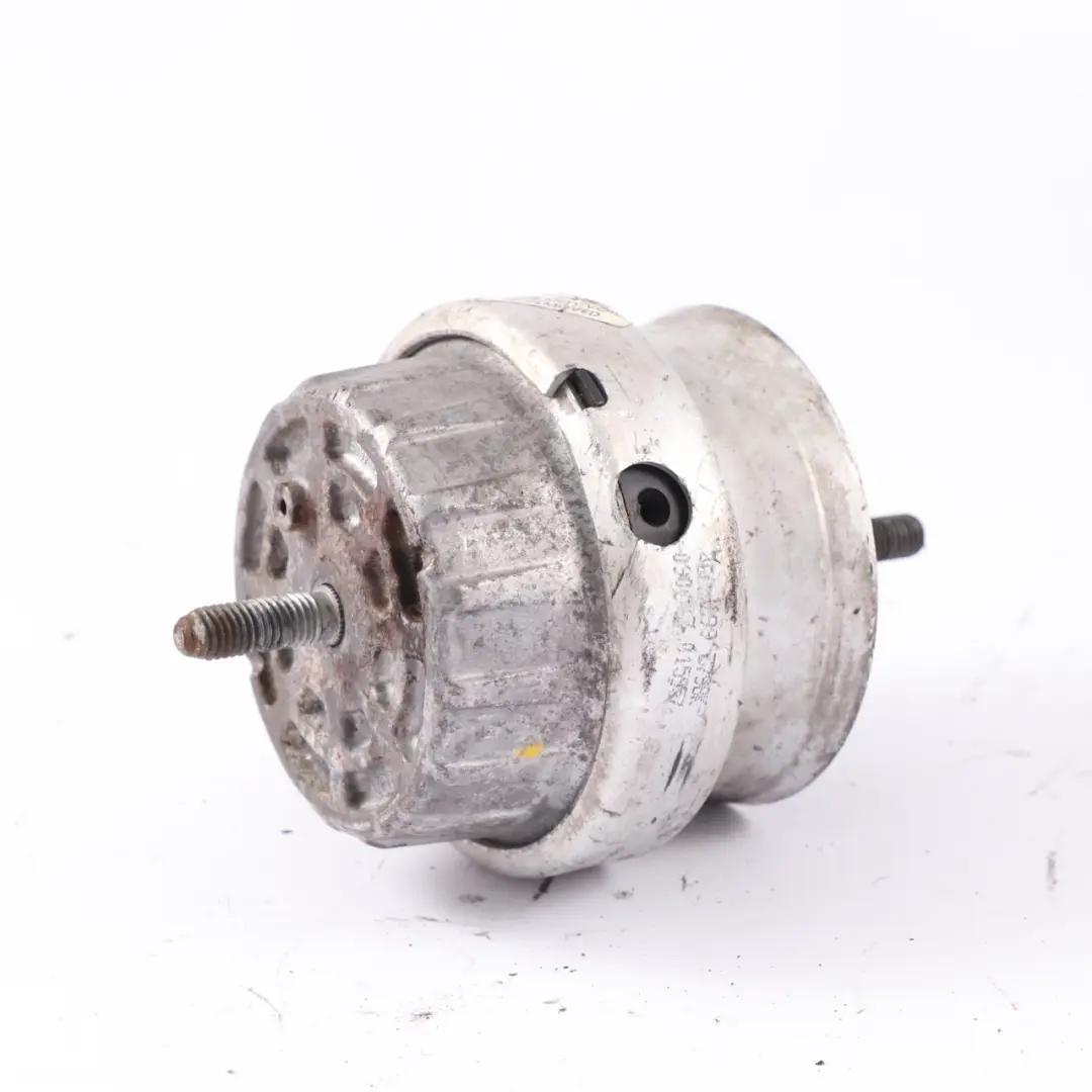 staffa supporto motore lato destro per Audi A6 C6 Diesel con numero di parte 4F0199382BT Audi A6 C6 Diesel staffa supporto motore lato destro - SKU 4F0199382BT - Numero di parte 4F0199382BT