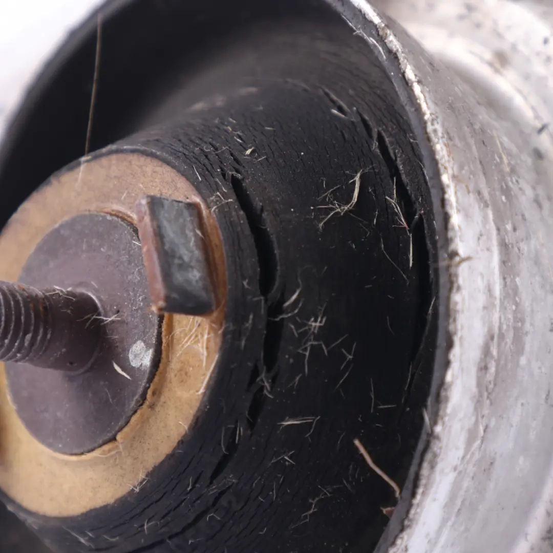 Motorhalterung Halterung Rechte Seite für Audi A6 C6 Diesel mit Teilenummer 4F0199382BT Audi A6 C6 Diesel Motorhalterung Halterung Rechte Seite - SKU 4F0199382BT - Teilenummer 4F0199382BT