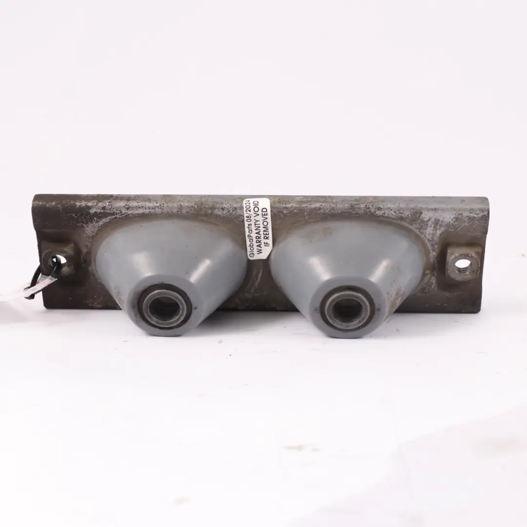 Staffa di supporto del collettore di scarico Audi A6 Supporto Diesel per con numero di parte 4F0253099D Staffa di supporto del collettore di scarico Audi A6 Supporto Diesel - SKU 4F0253099D - Numero di parte 4F0253099D