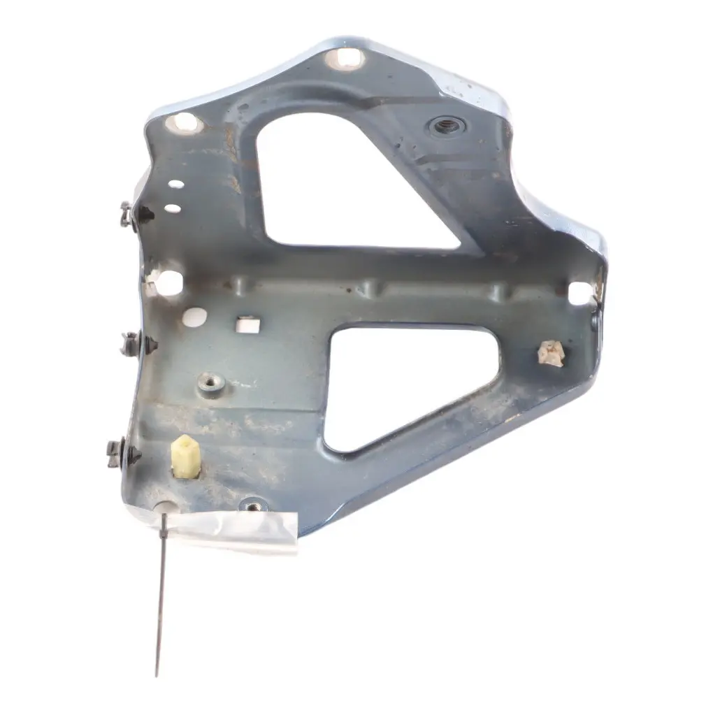 Fender Mount Front Right O/S Bracket Support Stratus Blue - Z5B to Audi A6 C6 with Part number 4F0821136A-STBL Audi A6 C6 Fender Mount Front Right O/S Bracket Support Stratus Blue - Z5B - SKU 4F0821136A-STBL - Part number 4F0821136A-STBL