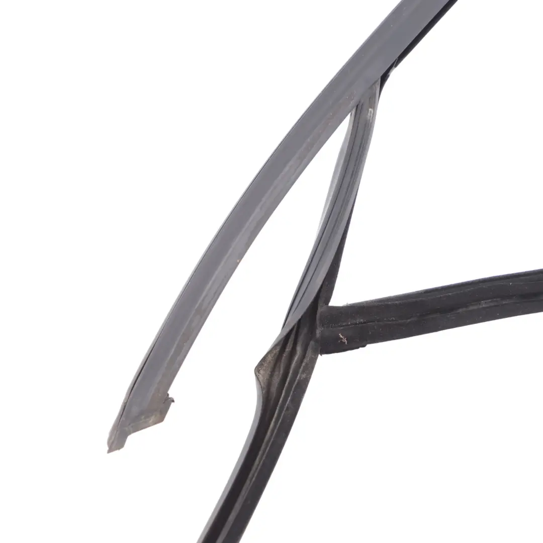 Front Left N/S Rubber Seal Gasket Window Frame Guide Rail to Audi A6 C6 with Part number 4F0837439M Audi A6 C6 Front Left N/S Rubber Seal Gasket Window Frame Guide Rail - SKU 4F0837439M - Part number 4F0837439M