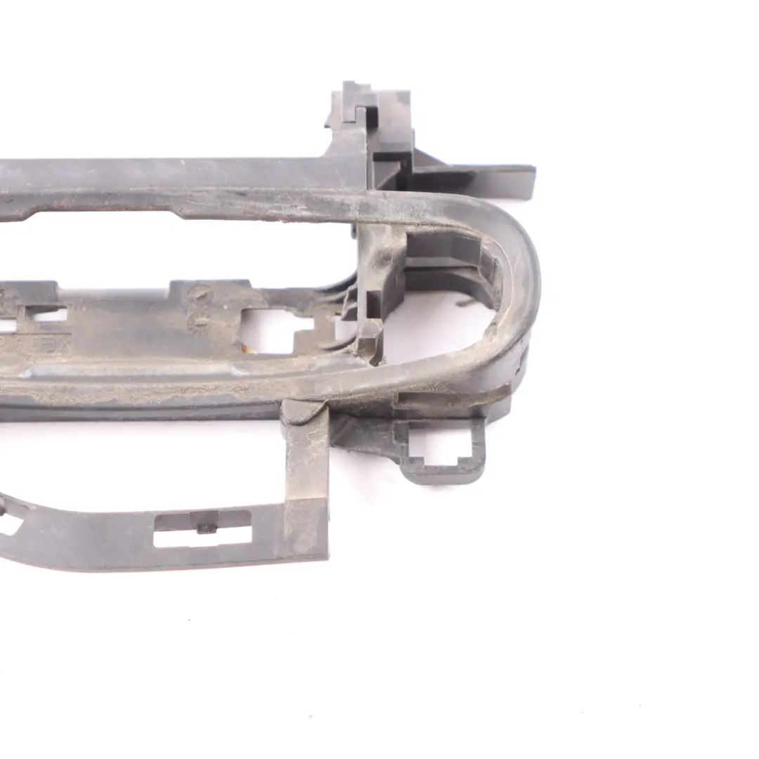 Delantero Izquierdo Exterior Manija Puerta Agarradera Barra 4F0837885 para Audi A6 C6 con número de pieza 4F0837885D Audi A6 C6 Delantero Izquierdo Exterior Manija Puerta Agarradera Barra 4F0837885 - SKU 4F0837885D - Número de pieza 4F0837885D