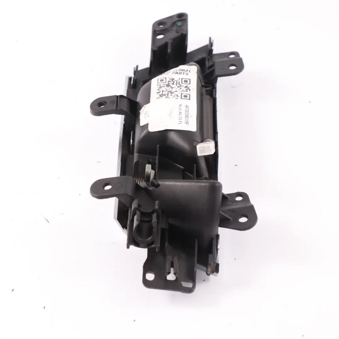 Klamka Wewnętrzna Lewy Tył do Audi A6 C6 o numerze 4F0839019F Audi A6 C6 Klamka Wewnętrzna Lewy Tył - SKU 4F0839019F - Numer Części 4F0839019F