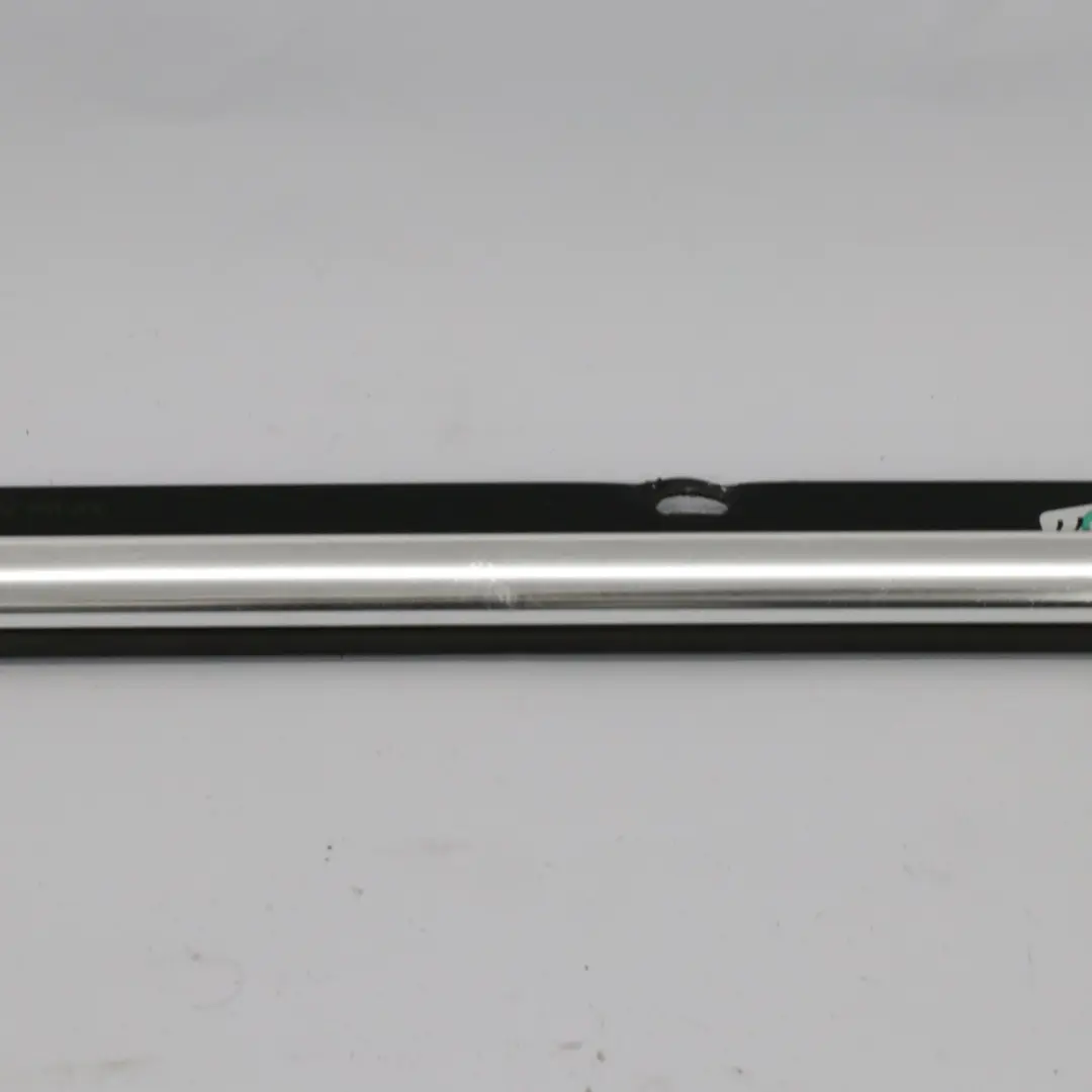 Uszczelka Zgarniająca Przód Lewa Szyba Chrom do Audi A6 C6 o numerze 4F0853283G Audi A6 C6 Uszczelka Zgarniająca Przód Lewa Szyba Chrom - SKU 4F0853283G - Numer Części 4F0853283G