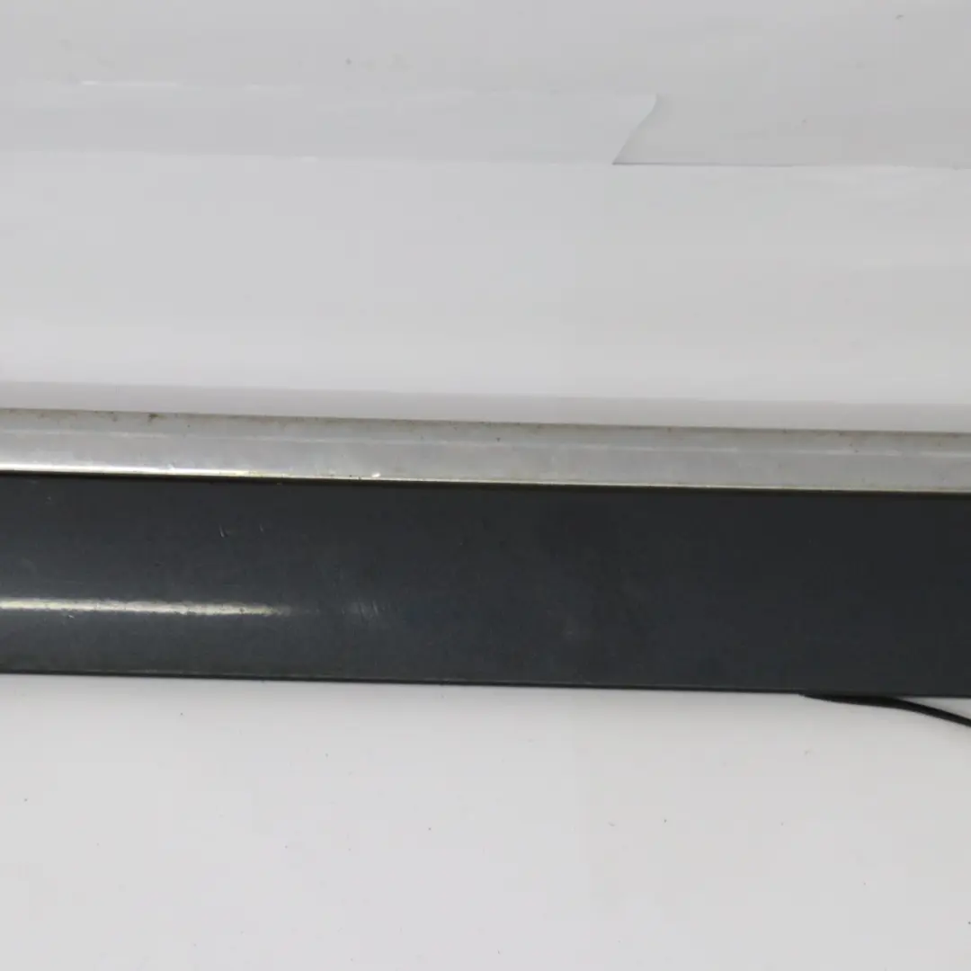 Rivestimento inferiore portiera anteriore Copertura sinistra per Audi A6 con numero di parte 4F0853959J Audi A6 Rivestimento inferiore portiera anteriore Copertura sinistra - SKU 4F0853959J - Numero di parte 4F0853959J