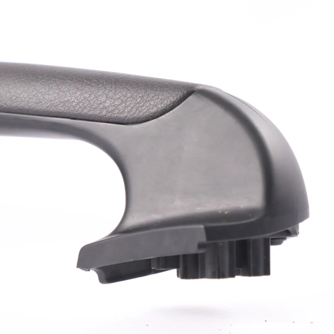 Porta posteriore destra Maniglia estrazione pelle nera per Audi A6 C6 FL con numero di parte 4F0867374A Audi A6 C6 FL Porta posteriore destra Maniglia estrazione pelle nera - SKU 4F0867374A - Numero di parte 4F0867374A