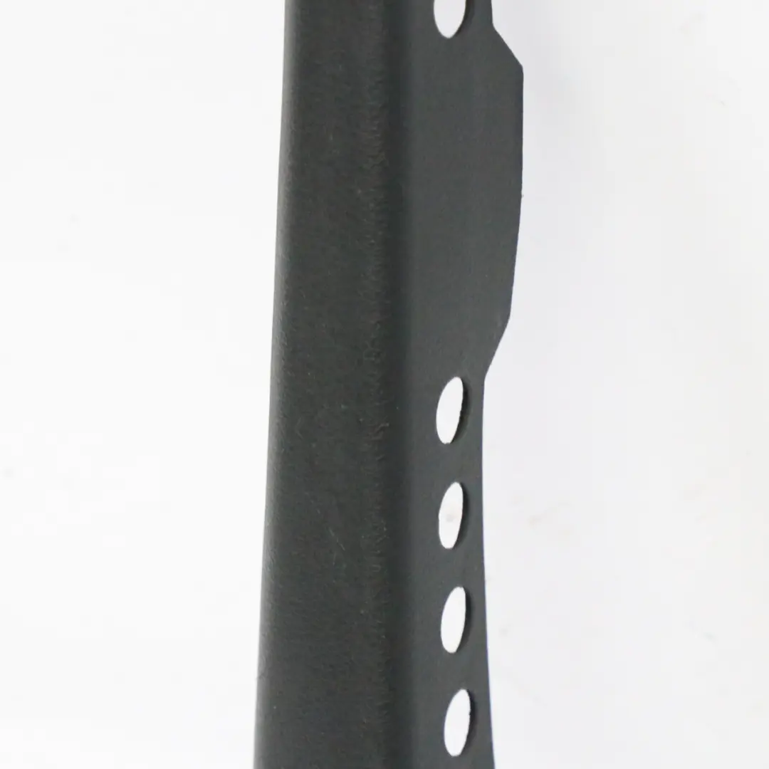 Embellecedor Pilar C Derecha Panel Interior Soul Negro para Audi A6 C6 con número de pieza 4F0867768A Audi A6 C6 Embellecedor Pilar C Derecha Panel Interior Soul Negro - SKU 4F0867768A - Número de pieza 4F0867768A