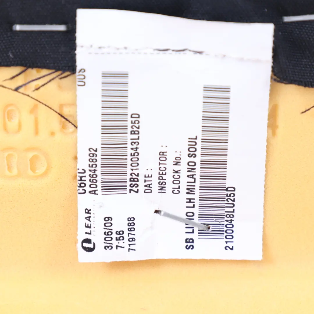 Boczek Oparcia Kanapy Lewy Skóra Materiał A06645892 do Audi A6 C6 FL o numerze 4F0885703BJ Audi A6 C6 FL Boczek Oparcia Kanapy Lewy Skóra Materiał A06645892 - SKU 4F0885703BJ - Numer Części 4F0885703BJ