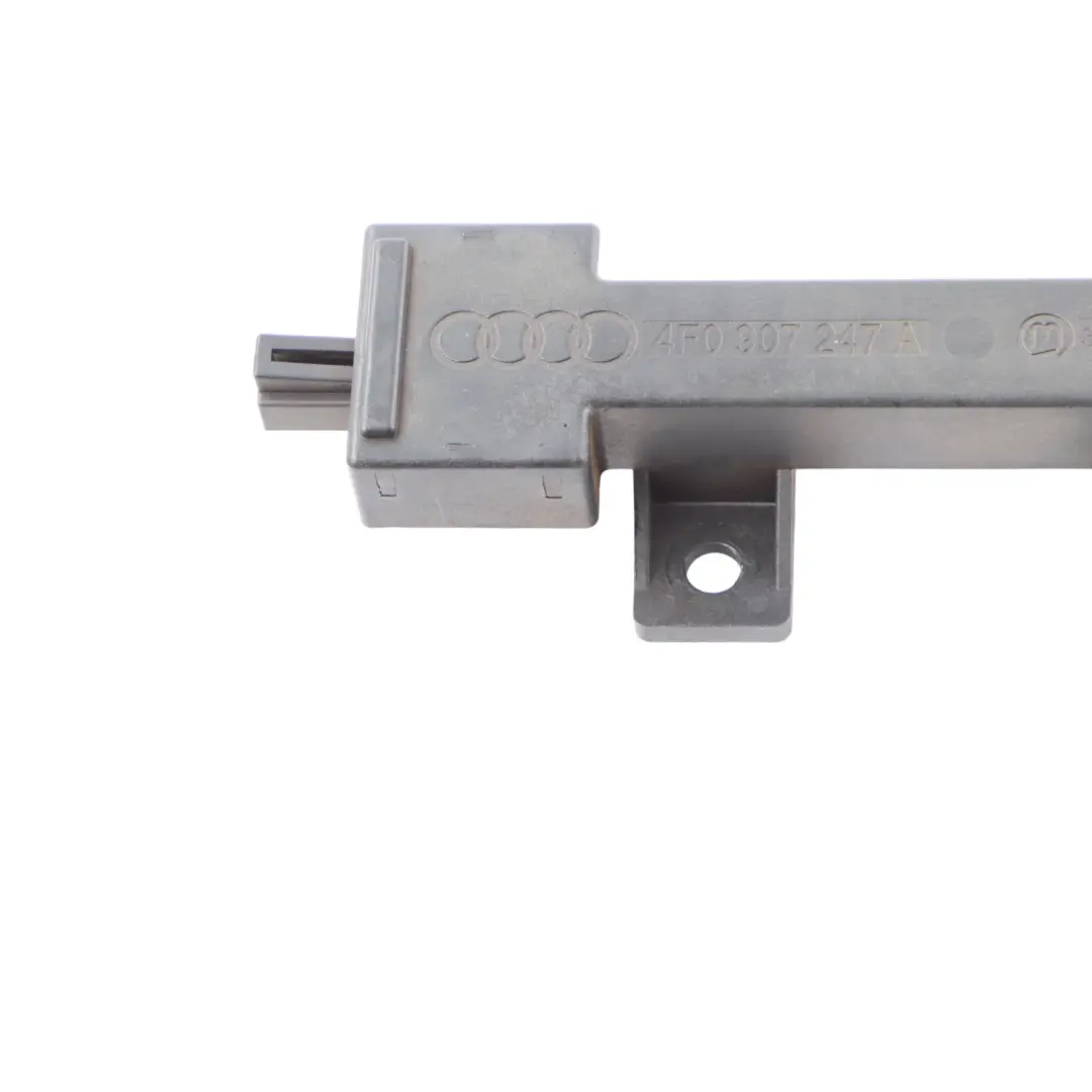 Keyless Entry Amplifier Control Box Module Aerial Antenna to Audi Q7 4L with Part number 4F0907247A Audi Q7 4L Keyless Entry Amplifier Control Box Module Aerial Antenna - SKU 4F0907247A - Part number 4F0907247A