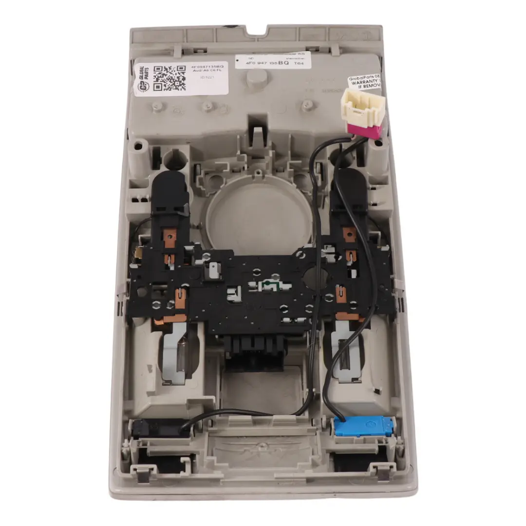 Audi A6 C6 FL Lampka Oświetlenie Wnętrza Kabiny Beżowa - SKU 4F0947135BQ - Numer Części 4F0947135BQ