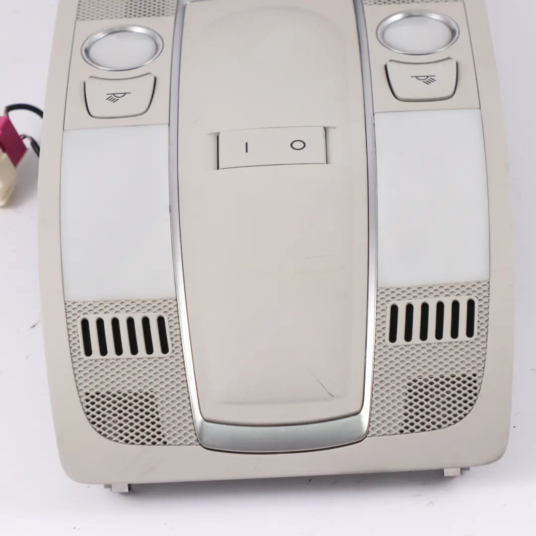 Leselampe Innenraum Schalttafel Beige für Audi A6 C6 FL mit Teilenummer 4F0947135BQ Audi A6 C6 FL Leselampe Innenraum Schalttafel Beige - SKU 4F0947135BQ - Teilenummer 4F0947135BQ