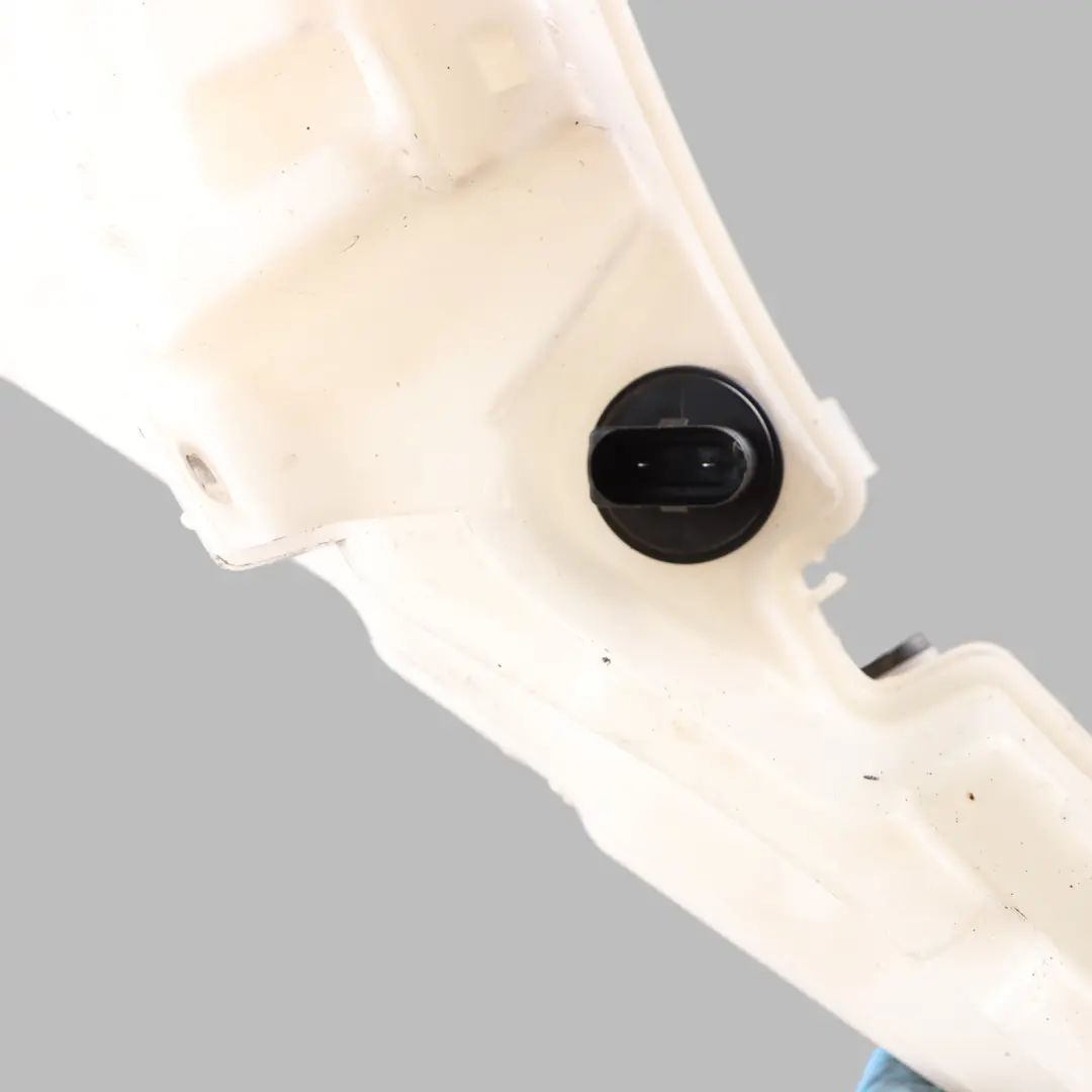 Waschbehälter Windschutzscheiben Reinigungsflüssigkeits für Audi A6 C6 mit Teilenummer 4F0955453R Audi A6 C6 Waschbehälter Windschutzscheiben Reinigungsflüssigkeits - SKU 4F0955453R - Teilenummer 4F0955453R