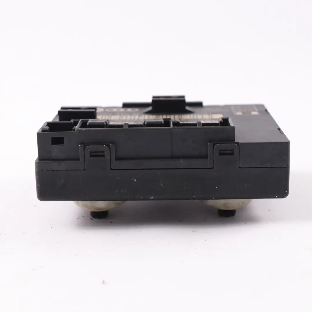 Módulo Control Bloqueo Puerta Trasera Izquierda ECU para Audi A6 C6 con número de pieza 4F0959795P Audi A6 C6 Módulo Control Bloqueo Puerta Trasera Izquierda ECU - SKU 4F0959795P - Número de pieza 4F0959795P