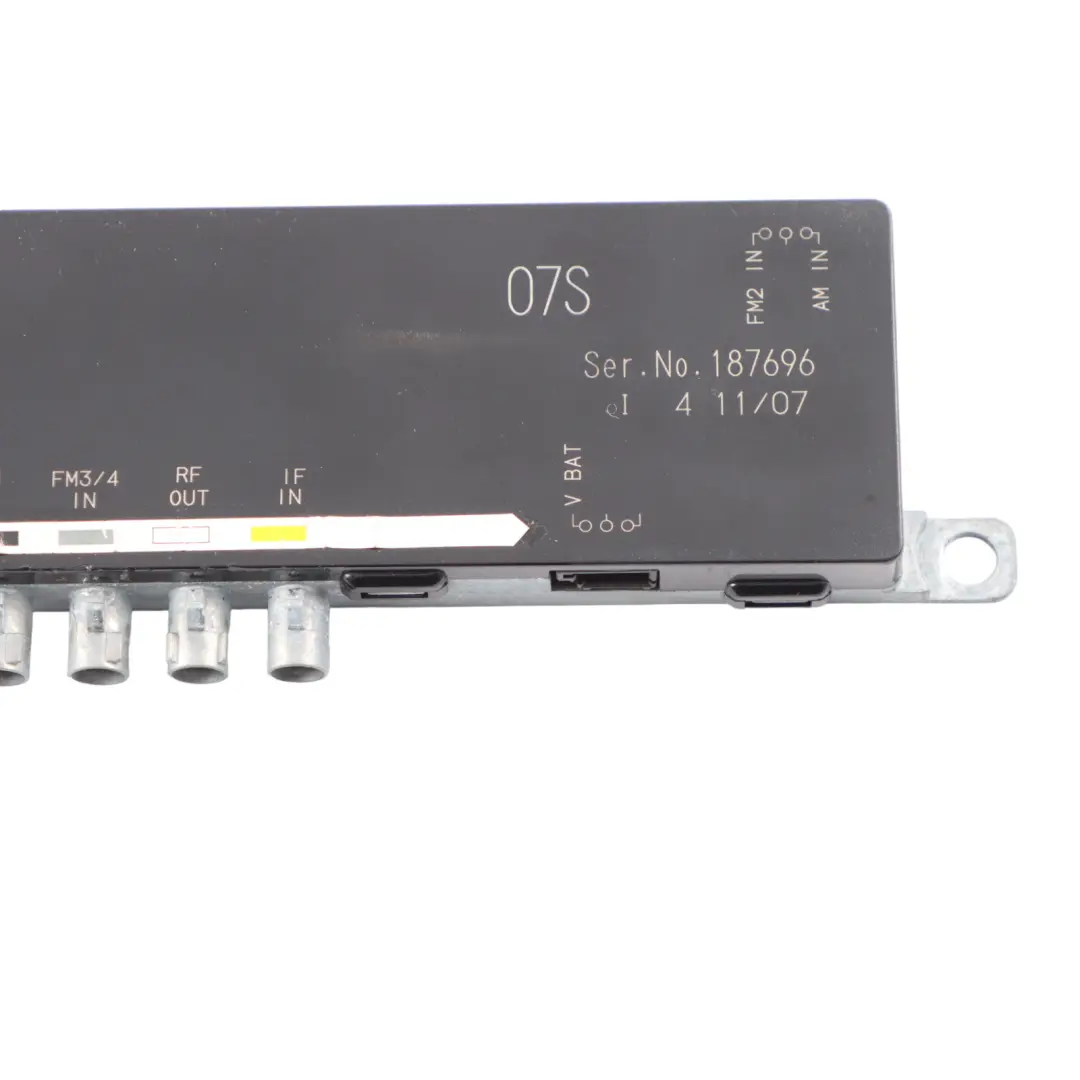 Antena Amplificador Unidad De Control Módulo ECU para Audi A6 C6 con número de pieza 4F9035225D Audi A6 C6 Antena Amplificador Unidad De Control Módulo ECU - SKU 4F9035225D - Número de pieza 4F9035225D